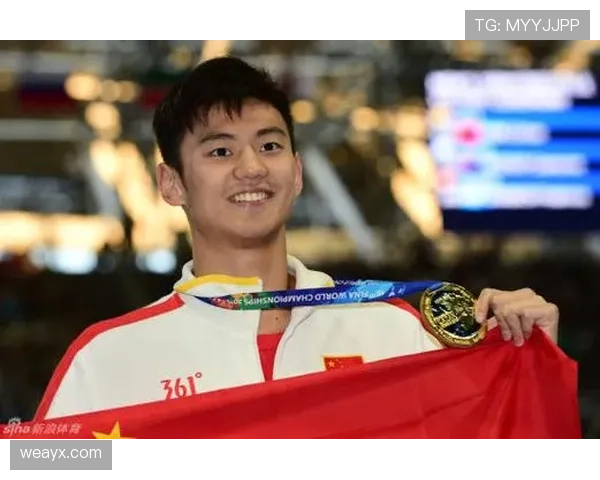 宁泽涛出门带的行李堪比搬家，我这一个月工资都装不下他那只手袋